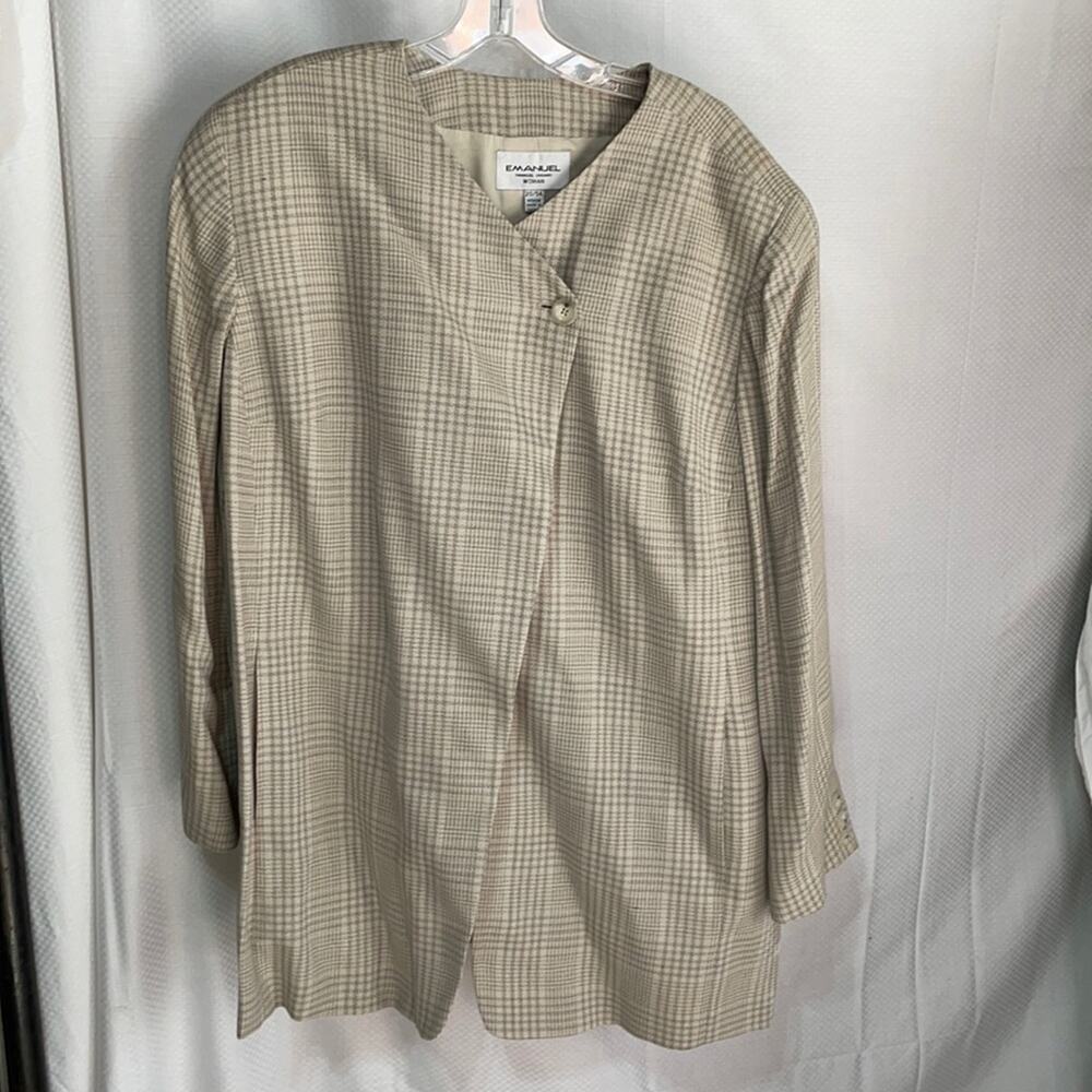 Emanuel Ungaro 20 beige plaid cut away jacket fully lined euc slimming